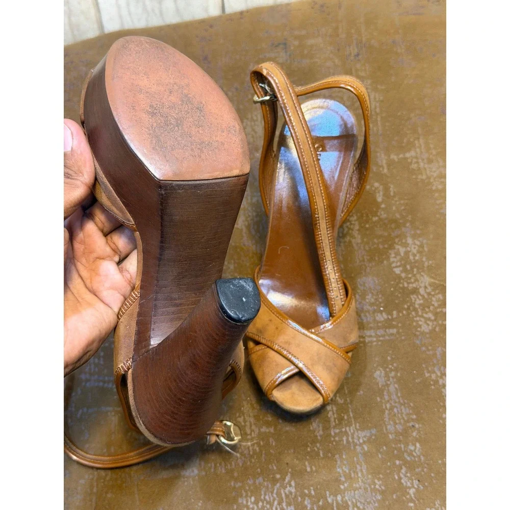 Gucci Tan Suede Patent Leather Platform Sandals Wood Block Heel 37.5